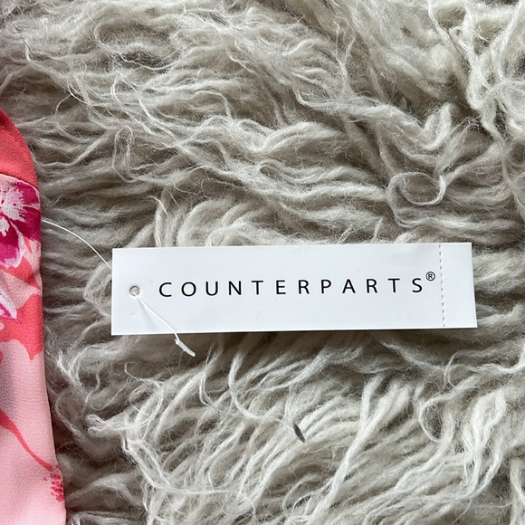 4/$19 NWT Counterparts ‘Deep Coral’ pink floral tie flutter sleeve crepe top - Picture 5 of 10